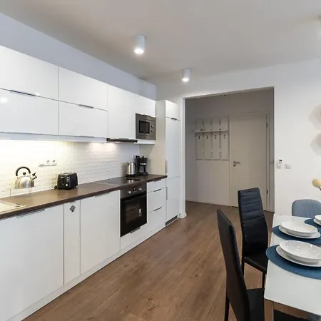 Gems Of - Sapphire Apartment *