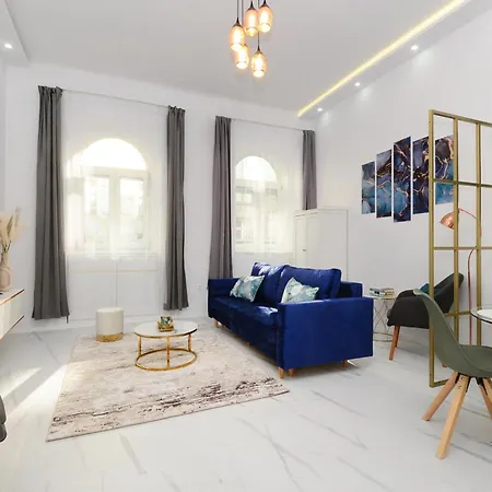 Apartment White & Gold Budapest
