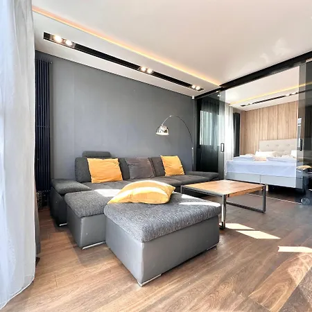 Riverside Luxury Panorama - Smarttv, Fastwifi Apartman