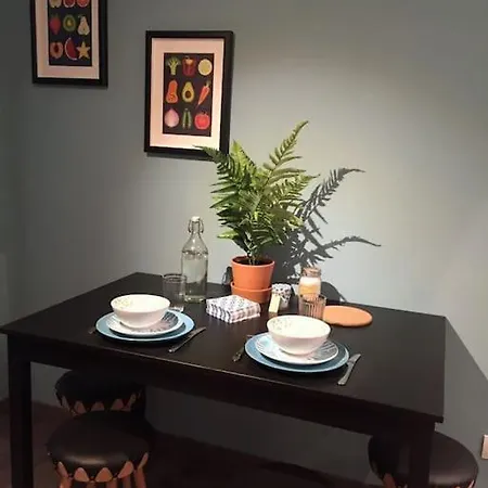 Cityscape Budget Breadfield Apartment *