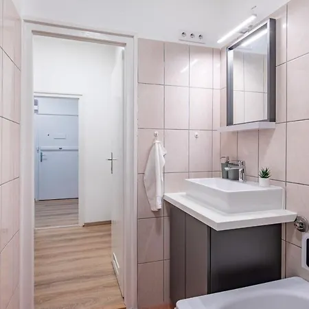 Cozy - Close To River - Easy Parking Budapest