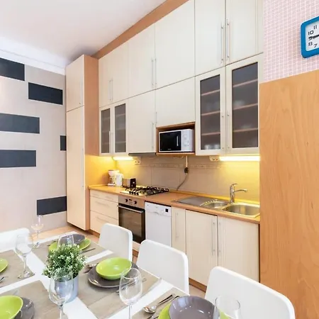 Spacious And Comfy Very Apartment *
