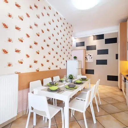 Apartment Spacious And Comfy Very *
