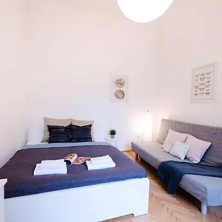 Ultra Central - Ac - Comfy