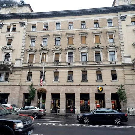 Ideal New In The Center * Budapest