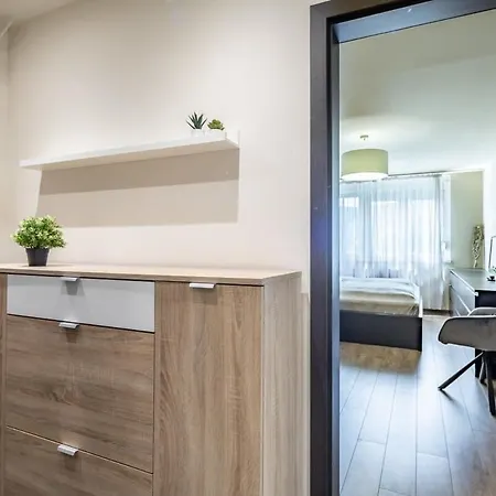 Cozy Quiet With A Balcony Apartment