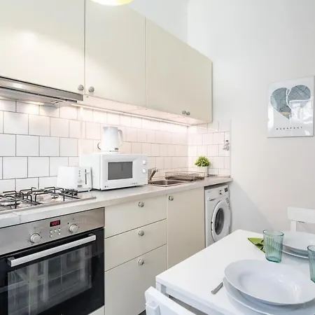 Lovely & Cozy With A C Appartamento
