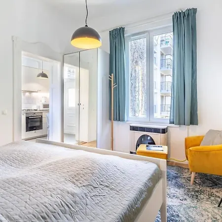 Lovely & Cozy With A C Appartamento