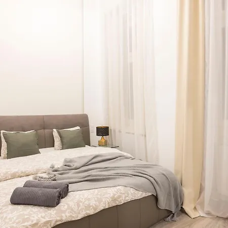 Majestic Dream In The Heart Of Apartment Budapest
