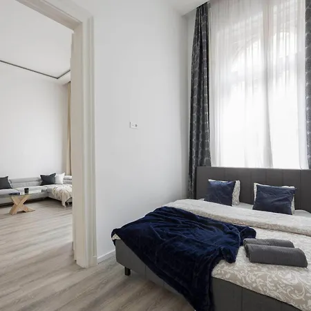 Majestic Dream In The Heart Of Budapest