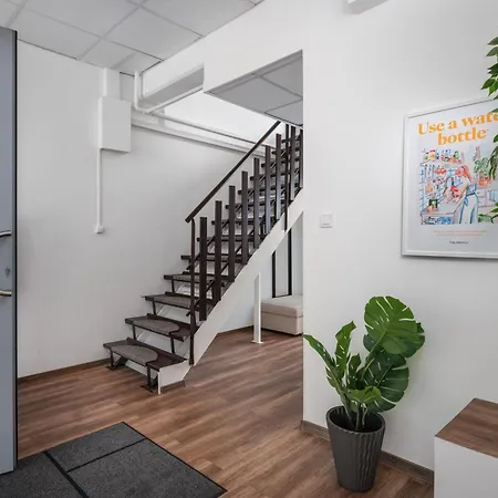 Vagabond Downtown Aparthotel 4*