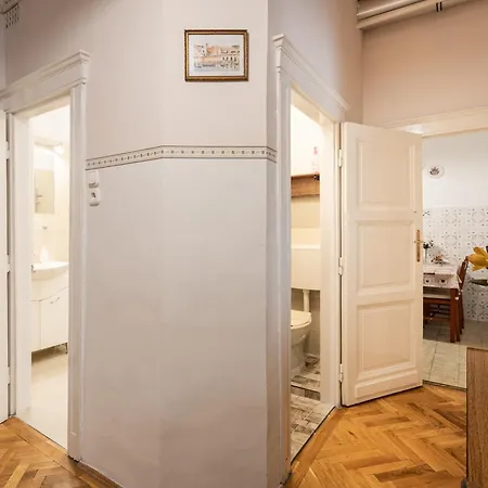 Apartment Bpr W21 Retro With Balcony Budapest