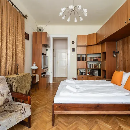Apartment Bpr W21 Retro With Balcony Budapest