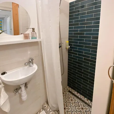 Apartment Quiet Near Buda Castle Budapest