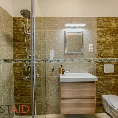 Apartment Dh30 - - Hostaid Budapest