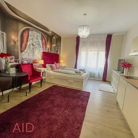 Apartment Dh30 - - Hostaid Budapest
