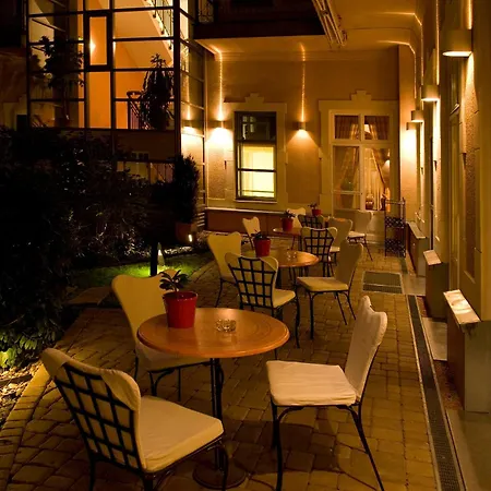 Otel Mamaison Izabella 4*