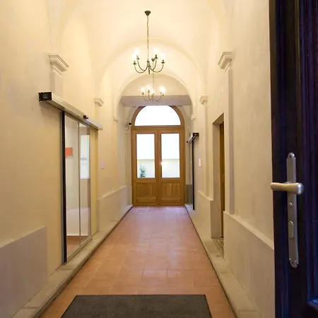 Otel Easyhotel Oktogon Budapeşte