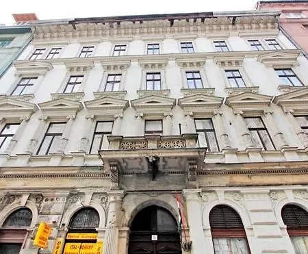 Hostel City Rooms