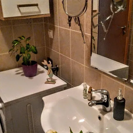 Cleopatra Budapest