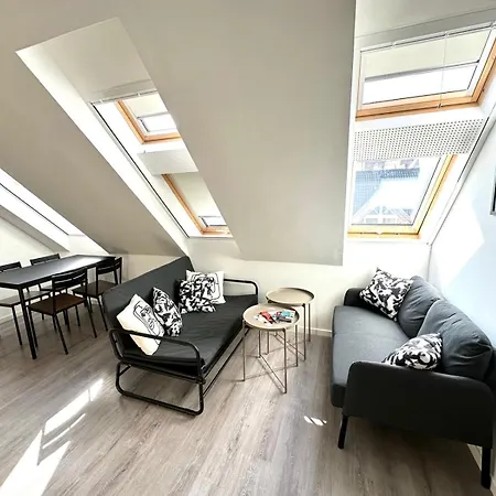 Palace Quarter 2 Peaceful Modern Floor Apartment Budapest