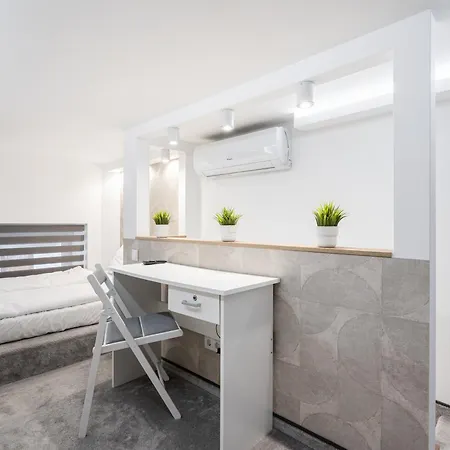 Nook Oasis Apartment *