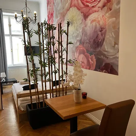 Spring Roses Downtown Boutique - *