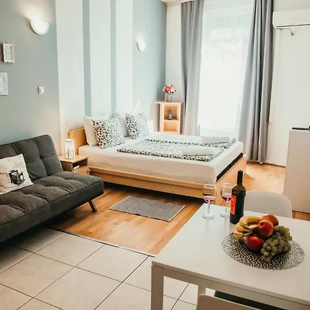 Apartman Elite & *