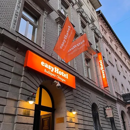 Easyhotel Oktogon Otel 3*
