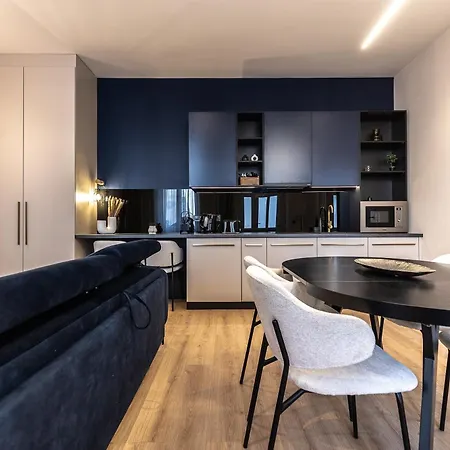 Kobi Luxury 2 *