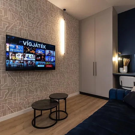 Kobi Luxury 2 Budapest