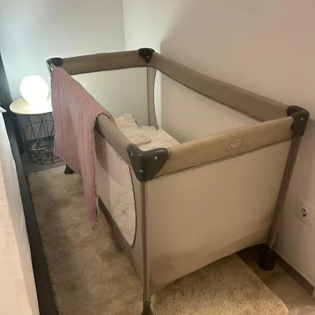 West Budapest-edge Of Downtown-free Parking Apartment *