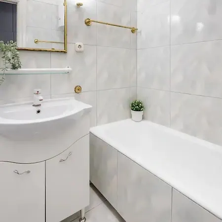 Astoria Apartment *