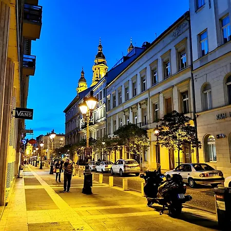 Downtown Next To The Basilica Apartman *