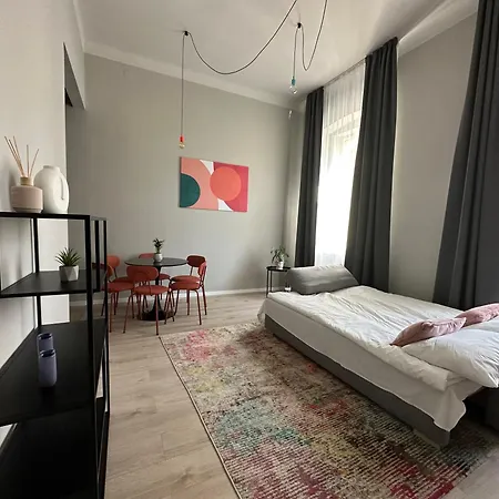 Butik Life & Apartment