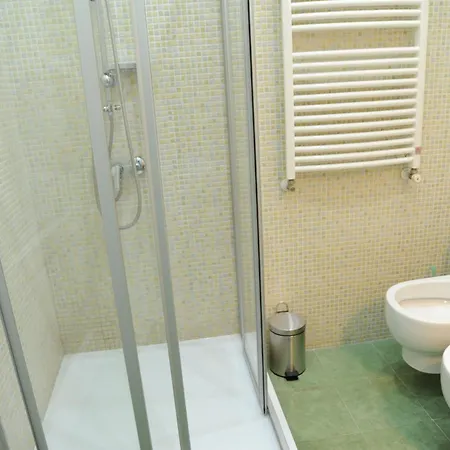 Budapesteasyflat Oktogon Lux Appartement