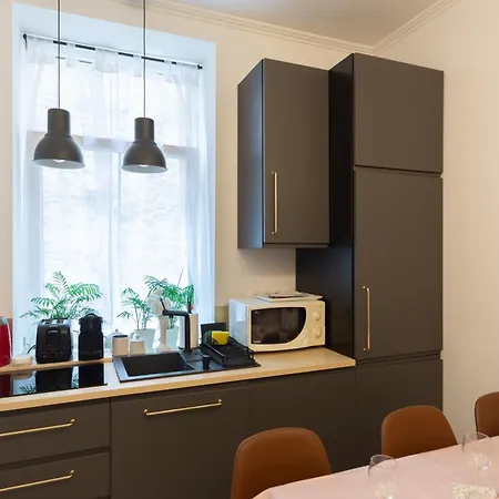 Apartment Quiet In The Bustling Center *
