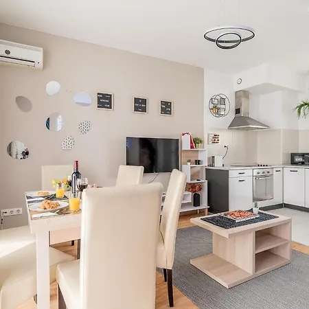 Two-bedrooms Cbd Bp Apartment Budapest