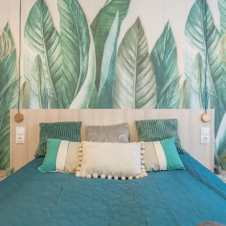 Two-bedrooms Cbd Bp Apartment *