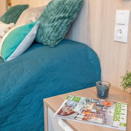 Two-bedrooms Cbd Bp Apartment