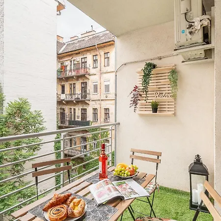 Apartment Two-bedrooms Cbd Bp *
