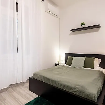 Comfy Easy Parking Apartament