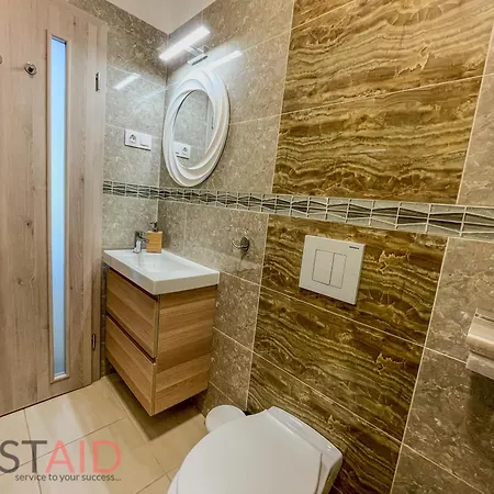 Apartment Dh30 - - Hostaid *