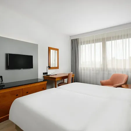 Ξενοδοχείο Danubius Hungaria Center 4*