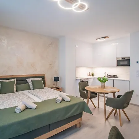 Japandi Apartment, Free Parking Apartment *