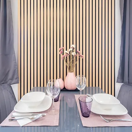Apartment Cozy At Residential Area - Free Street Parking *