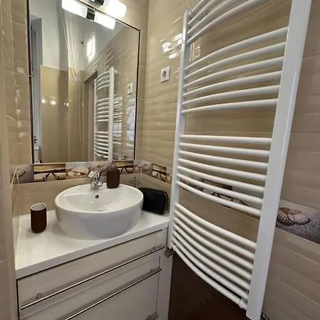 Apartment Fancy Cozy 2 Bdr Downtown Budapest