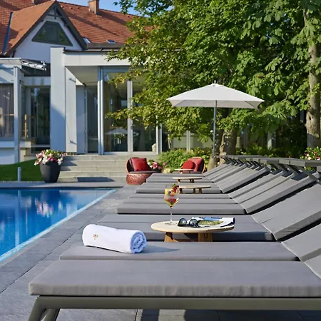 Normafa Hotel