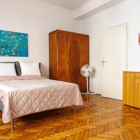 Apartment With Terrace In Heart Of The *