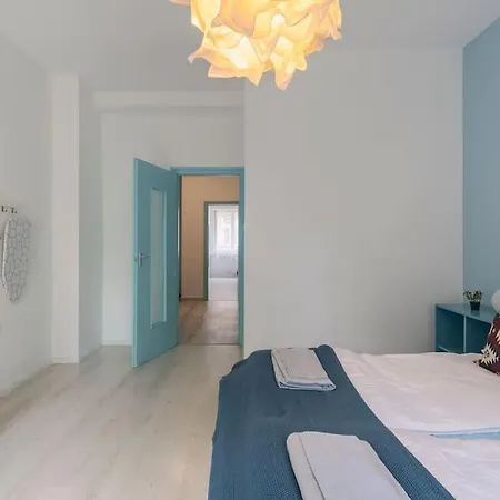 Center Apartment, Style, Location, Ac, Balcony Apartment